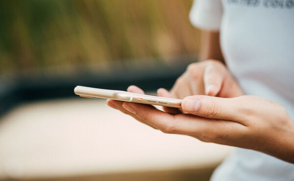 /2018-03-23_New Beginnings_One Day Without Your Smartphone_ Here's How in 5 Tips.jpg